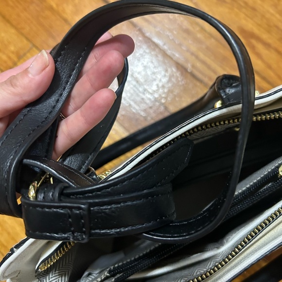 Steve Madden Black and White Purse Handles and Crossbody - Picture 14 of 14